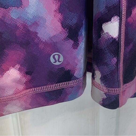 Lululemon Strap It Like Its Hot Tank Size 6 - Picture 8 of 9